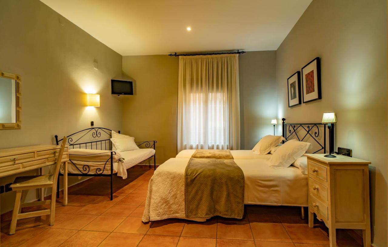 Hotel Alfonso IX (Adults Only) Caceres Exterior photo